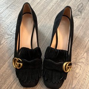 Gucci Mormont velvet GG heels .